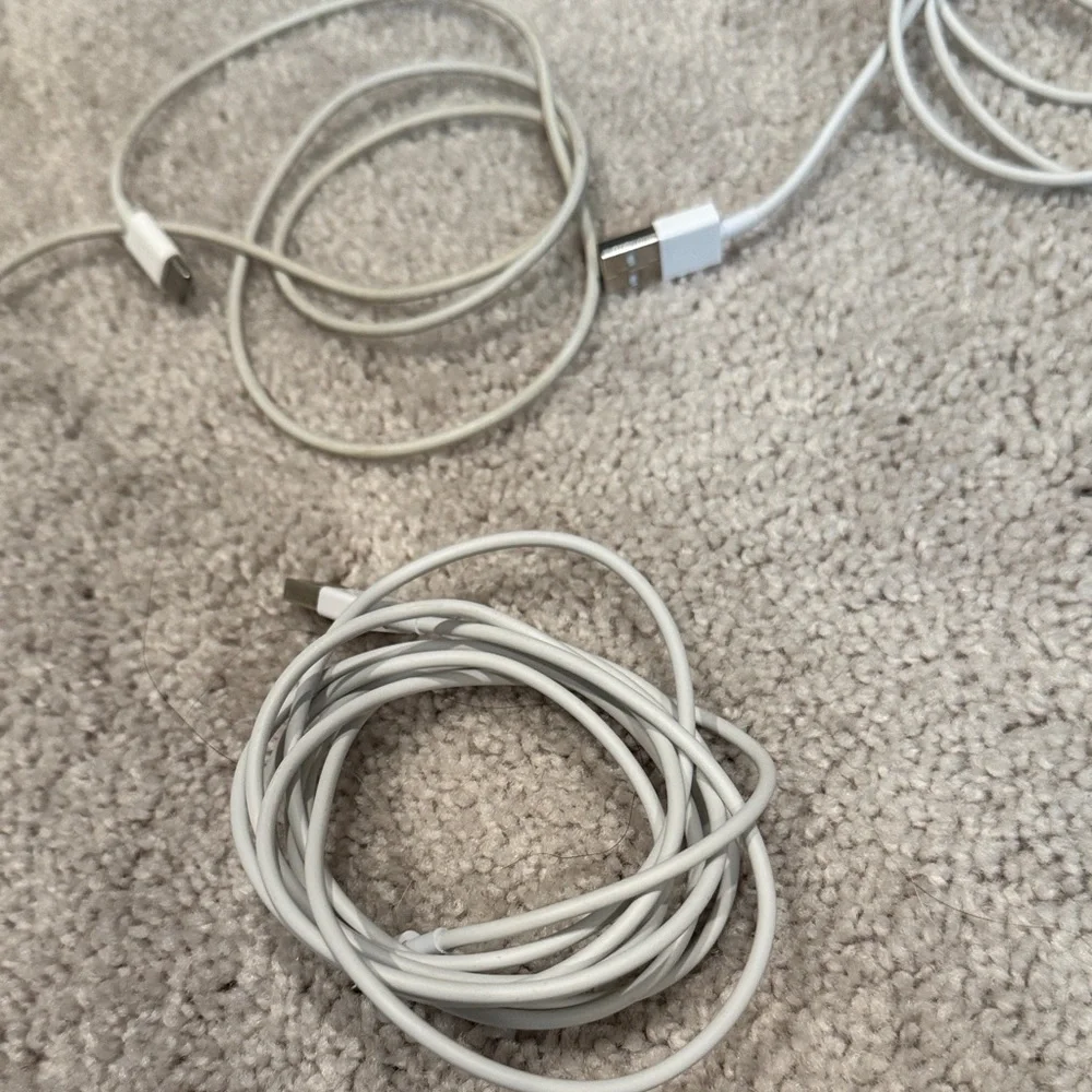 Set of 10 lightning chargers